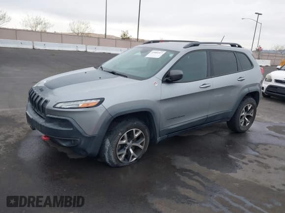 ✅ 2014 Jeep Cherokee Trailhawk • VIN: 1C4PJMBS3EW256042 • Lot: 41806927. Wystawiony na IAAI z przebiegiem 100 840 mil. Bezpłatny archiwum sprzedaży aukcyjnych z USA i szczegółowy raport historii pojazdu na DreamBid. Zdjęcie 13.