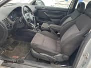 ✅ 2004 Volkswagen Golf GTI • VIN: 9BWDH61J244011008 • Лот: 92988665. Опубликован ранее на Copart с пробегом 133 549 миль. Бесплатный доступ к архиву аукционных продаж из США и подробный отчёт об истории автомобиля на DreamBid. Изображение 7.