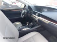 ✅ 2018 Lexus ES 350 • VIN: 58ABK1GG5JU098646 • Lot: 43025195. Listed on IAAI with 82,051 mi. Free auction sales archive from the USA and detailed vehicle history report at DreamBid. Image 5.