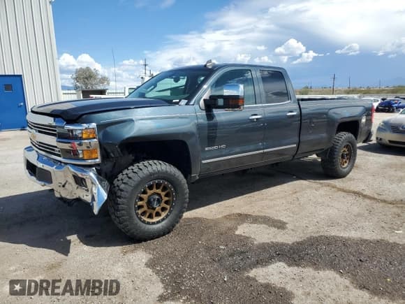 ✅ 2017 Chevrolet Silverado 1500 • VIN: 1GC2CWEG1HZ212132 • Лот: 80614005. Опубликован ранее на Copart с пробегом 65 977 миль. Бесплатный доступ к архиву аукционных продаж из США и подробный отчёт об истории автомобиля на DreamBid. Изображение 1.
