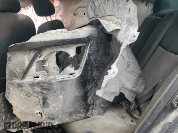 ✅ 2017 Nissan Sentra SV • VIN: 3N1AB7AP5HY303797 • Lot: 90058705. Wystawiony na Copart z przebiegiem 137 427 mil. Bezpłatny archiwum sprzedaży aukcyjnych z USA i szczegółowy raport historii pojazdu na DreamBid. Zdjęcie 13.