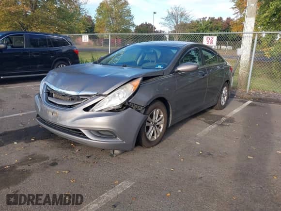 2012 Hyundai Sonata GLS z VIN 5NPEB4ACXCH401417, wystawiony jako IAAI lot #43445307 z przebiegiem 125 038 mil mil oraz . Historia ofert i sprzedaży dostępna na DreamBid. Obrazek 17.