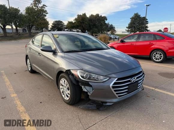 ✅ 2018 Hyundai Elantra SE • VIN: 5NPD74LF8JH350727 • Лот: 92305225. Опубликован ранее на Copart с пробегом 107 033 миль. Бесплатный доступ к архиву аукционных продаж из США и подробный отчёт об истории автомобиля на DreamBid. Изображение 1.