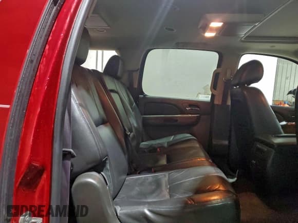 ✅ 2013 Chevrolet Suburban LT • VIN: 1GNSKJE73DR291312 • Lot: 93508025. Listed on Copart with 151,046 mi. Free auction sales archive from the USA and detailed vehicle history report at DreamBid. Image 11.