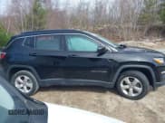 ✅ 2019 Jeep Compass Latitude • VIN: 3C4NJDBB9KT679054 • Lot: 41892388. Listed on IAAI with 61,382 mi. Free auction sales archive from the USA and detailed vehicle history report at DreamBid. Image 13.