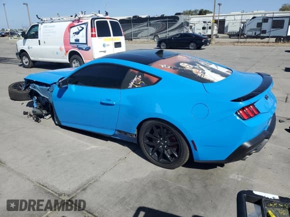 ✅ 2024 Ford Mustang GT • VIN: 1FA6P8CF7R5405461 • Лот: 84998035. Опубликован ранее на Copart с пробегом 29 781 миль. Бесплатный доступ к архиву аукционных продаж из США и подробный отчёт об истории автомобиля на DreamBid. Изображение 2.