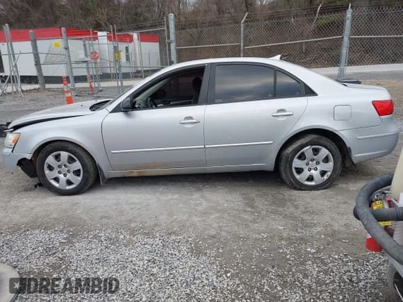 ✅ 2010 Hyundai Sonata GLS • VIN: 5NPET4AC4AH648068 • Лот: 41386151. Опубликован ранее на IAAI с пробегом 116 550 миль. Бесплатный доступ к архиву аукционных продаж из США и подробный отчёт об истории автомобиля на DreamBid. Изображение 14.