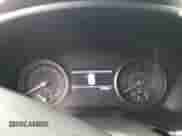 2021 Hyundai Santa Fe SE z VIN 5NMS1DAJ9MH355842, wystawiony jako Copart lot #71052112 z przebiegiem 21 556 mil mil oraz . Historia ofert i sprzedaży dostępna na DreamBid. Obrazek 9.