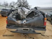 ✅ 2005 Chevrolet Suburban Z71 • VIN: 3GNFK16Z35G285352 • Лот: 87891235. Опубликован ранее на Copart с пробегом 226 513 миль. Бесплатный доступ к архиву аукционных продаж из США и подробный отчёт об истории автомобиля на DreamBid. Изображение 6.