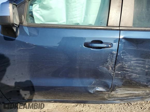 ✅ 2019 Chevrolet Silverado 1500 LT • VIN: 1GCRYDEK2KZ191890 • Lot: 93139435. Wystawiony na Copart z przebiegiem 74 585 mil. Bezpłatny archiwum sprzedaży aukcyjnych z USA i szczegółowy raport historii pojazdu na DreamBid. Zdjęcie 7.