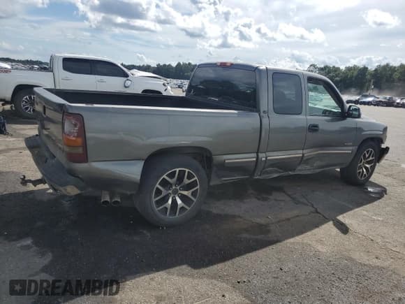 ✅ 2001 Chevrolet Silverado 1500 LS • VIN: 2GCEC19T811367833 • Лот: 81670605. Опубликован ранее на Copart с пробегом 229 000 миль. Бесплатный доступ к архиву аукционных продаж из США и подробный отчёт об истории автомобиля на DreamBid. Изображение 3.