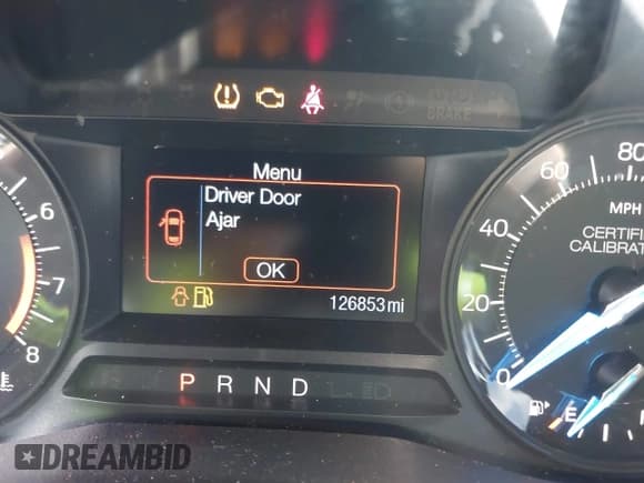 ✅ 2016 Ford Police Interceptor Utility • VIN: 1FM5K8AR5GGA04361 • Lot: 40237610. Wystawiony na IAAI z przebiegiem 126 853 mil. Bezpłatny archiwum sprzedaży aukcyjnych z USA i szczegółowy raport historii pojazdu na DreamBid. Zdjęcie 7.