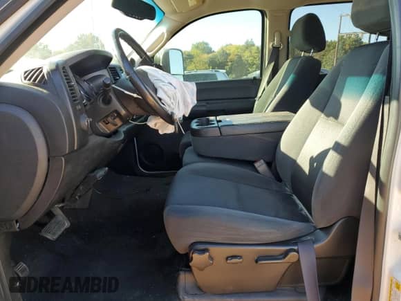 2009 Chevrolet Silverado 1500 LT z VIN 3GCEK23369G146722, wystawiony jako Copart lot #82501705 z przebiegiem 167 094 mil mil oraz Szkoda całkowita • Salvage title. Historia ofert i sprzedaży dostępna na DreamBid. Obrazek 7.