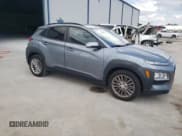 ✅ 2018 Hyundai Kona SEL • VIN: KM8K62AA2JU120141 • Лот: 72454594. Опубликован ранее на Copart с пробегом 222 458 миль. Бесплатный доступ к архиву аукционных продаж из США и подробный отчёт об истории автомобиля на DreamBid. Изображение 4.