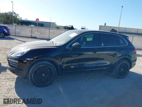 ✅ 2014 Porsche Cayenne • VIN: WP1AA2A24ELA95387 • Лот: 43524397. Опубликован ранее на IAAI с пробегом 68 920 миль. Бесплатный доступ к архиву аукционных продаж из США и подробный отчёт об истории автомобиля на DreamBid. Изображение 14.