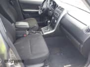 ✅ 2009 Suzuki Grand Vitara • VIN: JS3TD044294100798 • Lot: 43130891. Wystawiony na IAAI z przebiegiem Nie podano. Bezpłatny archiwum sprzedaży aukcyjnych z USA i szczegółowy raport historii pojazdu na DreamBid. Zdjęcie 5.