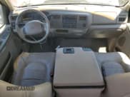 ✅ 2000 Ford F-250 XL • VIN: 1FTNW20F3YEB56679 • Lot: 56184685. Listed on Copart with 235,196 mi. Free auction sales archive from the USA and detailed vehicle history report at DreamBid. Image 8.