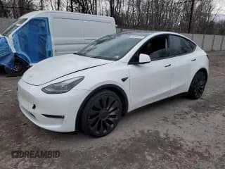 ✅ 2022 Tesla Model Y Performance • VIN: 7SAYGDEF0NF309384 • Lot: 93560575. Listed on Copart with 86,506 mi. Free auction sales archive from the USA and detailed vehicle history report at DreamBid. Image 1.