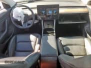 ✅ 2019 Tesla Model 3 Mid Range • VIN: 5YJ3E1EA6KF426687 • Лот: 87441135. Опубликован ранее на Copart с пробегом 74 998 миль. Бесплатный доступ к архиву аукционных продаж из США и подробный отчёт об истории автомобиля на DreamBid. Изображение 8.