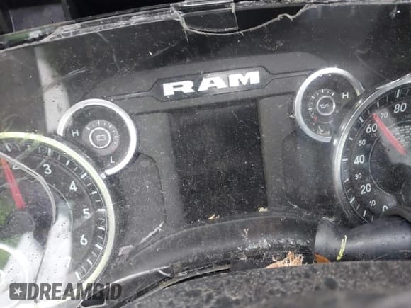 ✅ 2021 Ram 1500 Big Horn • VIN: 1C6RREFT3MN608848 • Lot: 43570866. Wystawiony na IAAI z przebiegiem Nie podano. Bezpłatny archiwum sprzedaży aukcyjnych z USA i szczegółowy raport historii pojazdu na DreamBid. Zdjęcie 14.