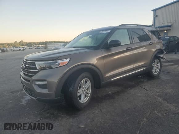✅ 2021 Ford Explorer XLT • VIN: 1FMSK7DHXMGA21376 • Lot: 85565535. Wystawiony na Copart z przebiegiem 94 118 mil. Bezpłatny archiwum sprzedaży aukcyjnych z USA i szczegółowy raport historii pojazdu na DreamBid. Zdjęcie 1.