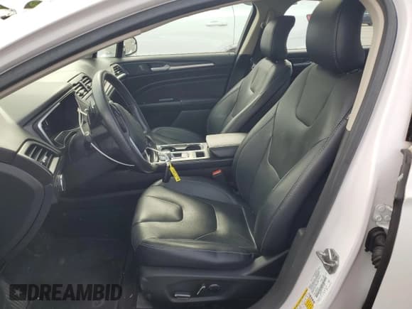 ✅ 2017 Ford Fusion Titanium • VIN: 3FA6P0D97HR173482 • Lot: 56623655. Listed on Copart with 85,086 mi. Free auction sales archive from the USA and detailed vehicle history report at DreamBid. Image 7.