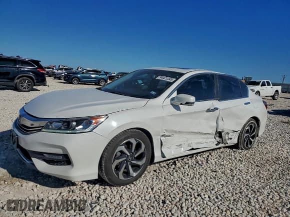 ✅ 2016 Honda Accord EX-L • VIN: 1HGCR2F85GA131717 • Лот: 94421345. Опубликован ранее на Copart с пробегом 248 651 миль. Бесплатный доступ к архиву аукционных продаж из США и подробный отчёт об истории автомобиля на DreamBid. Изображение 1.
