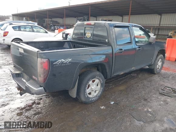 ✅ 2008 GMC Canyon SLT • VIN: 1GTDT13E788113110 • Lot: 41439378. Wystawiony na IAAI z przebiegiem 239 191 mil. Bezpłatny archiwum sprzedaży aukcyjnych z USA i szczegółowy raport historii pojazdu na DreamBid. Zdjęcie 4.