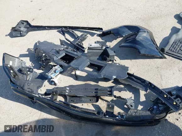 ✅ 2023 Chevrolet Silverado 1500 Custom Trail Boss • VIN: 3GCPDCEK2PG137008 • Lot: 41492242. Wystawiony na IAAI z przebiegiem 13 264 mil. Bezpłatny archiwum sprzedaży aukcyjnych z USA i szczegółowy raport historii pojazdu na DreamBid. Zdjęcie 12.