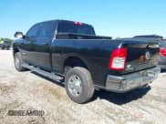 ✅ 2019 Ram 2500 Big Horn • VIN: 3C6UR5DJ0KG689003 • Lot: 43688388. Listed on IAAI with 62,027 mi. Free auction sales archive from the USA and detailed vehicle history report at DreamBid. Image 3.