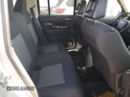 ✅ 2009 Jeep Patriot Sport • VIN: 1J8FT28B39D203658 • Лот: 81338755. Опубликован ранее на Copart с пробегом 292 623 миль. Бесплатный доступ к архиву аукционных продаж из США и подробный отчёт об истории автомобиля на DreamBid. Изображение 11.