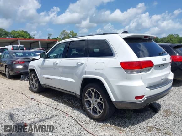 ✅ 2018 Jeep Grand Cherokee Limited • VIN: 1C4RJEBG8JC339908 • Lot: 42442483. Listed on IAAI with 42,626 mi. Free auction sales archive from the USA and detailed vehicle history report at DreamBid. Image 3.