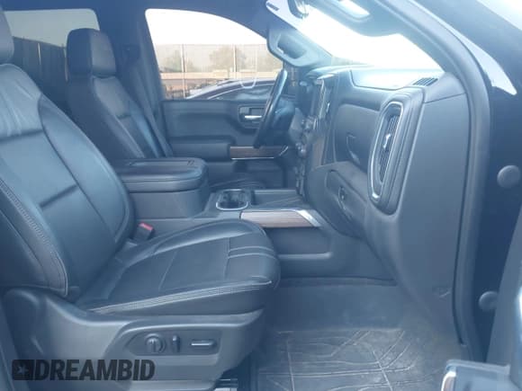 ✅ 2020 Chevrolet Silverado 1500 High Country • VIN: 3GCUYHEL9LG204193 • Lot: 43716850. Listed on IAAI with 112,797 mi. Free auction sales archive from the USA and detailed vehicle history report at DreamBid. Image 5.