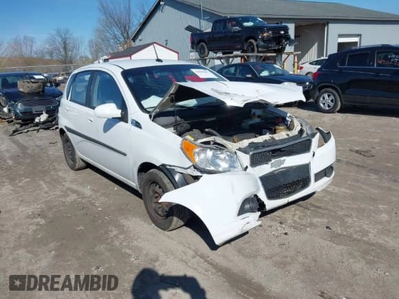 ✅ 2011 Chevrolet Aveo 1LT • VIN: KL1TD6DE3BB173004 • Lot: 41995281. Wystawiony na IAAI z przebiegiem 88 123 mil. Bezpłatny archiwum sprzedaży aukcyjnych z USA i szczegółowy raport historii pojazdu na DreamBid. Zdjęcie 1.