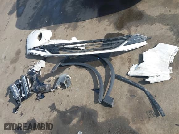 ✅ 2024 Acura MDX w/A-Spec Package • VIN: 5J8YE1H01RL017272 • Lot: 41402992. Wystawiony na IAAI z przebiegiem 26 877 mil. Bezpłatny archiwum sprzedaży aukcyjnych z USA i szczegółowy raport historii pojazdu na DreamBid. Zdjęcie 12.