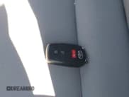 ✅ 2025 Toyota Tacoma SR5 • VIN: 3TMLB5JNXSM146288 • Lot: 43607244. Wystawiony na IAAI z przebiegiem 5 872 mil. Bezpłatny archiwum sprzedaży aukcyjnych z USA i szczegółowy raport historii pojazdu na DreamBid. Zdjęcie 11.