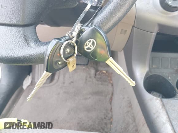 ✅ 2007 Toyota RAV4 • VIN: JTMZD33V075044663 • Lot: 42593154. Listed on IAAI with 137,573 mi. Free auction sales archive from the USA and detailed vehicle history report at DreamBid. Image 11.