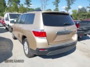 ✅ 2013 Toyota Highlander SE • VIN: 5TDZK3EH4DS135406 • Лот: 43170302. Опубликован ранее на IAAI с пробегом 238 486 миль. Бесплатный доступ к архиву аукционных продаж из США и подробный отчёт об истории автомобиля на DreamBid. Изображение 3.