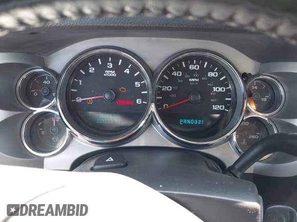 ✅ 2007 Chevrolet Silverado 1500 1LT • VIN: 2GCEC13J671716942 • Lot: 42616878. Wystawiony na IAAI z przebiegiem 229 113 mil. Bezpłatny archiwum sprzedaży aukcyjnych z USA i szczegółowy raport historii pojazdu na DreamBid. Zdjęcie 7.