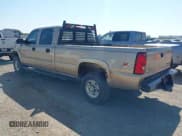✅ 2005 Chevrolet Silverado 2500HD LS • VIN: 1GCHK23215F924327 • Lot: 43340287. Wystawiony na IAAI z przebiegiem 320 775 mil. Bezpłatny archiwum sprzedaży aukcyjnych z USA i szczegółowy raport historii pojazdu na DreamBid. Zdjęcie 3.