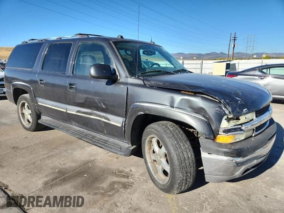 ✅ 2004 Chevrolet Suburban LT • VIN: 3GNEC16T64G123198 • Lot: 86888775. Listed on Copart with 201,605 mi. Free auction sales archive from the USA and detailed vehicle history report at DreamBid. Image 4.