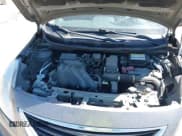 ✅ 2013 Nissan Versa S Plus • VIN: 3N1CN7AP2DL841722 • Lot: 41888545. Wystawiony na IAAI z przebiegiem 115 834 mil. Bezpłatny archiwum sprzedaży aukcyjnych z USA i szczegółowy raport historii pojazdu na DreamBid. Zdjęcie 10.