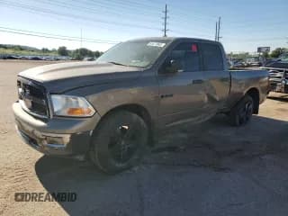 ✅ 2009 Dodge 1500 Sport • VIN: 1D3HV18T09S738981 • Lot: 61477845. Wystawiony na Copart z przebiegiem 298 308 mil. Bezpłatny archiwum sprzedaży aukcyjnych z USA i szczegółowy raport historii pojazdu na DreamBid. Zdjęcie 1.
