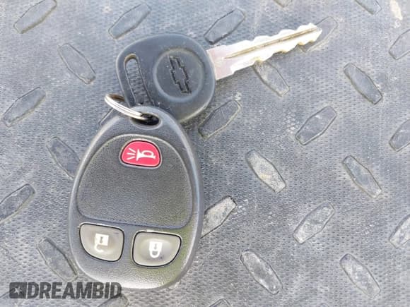 ✅ 2011 Chevrolet Silverado 1500 LT • VIN: 1GCRKSE39BZ378803 • Lot: 41406822. Listed on IAAI with 110,728 mi. Free auction sales archive from the USA and detailed vehicle history report at DreamBid. Image 11.