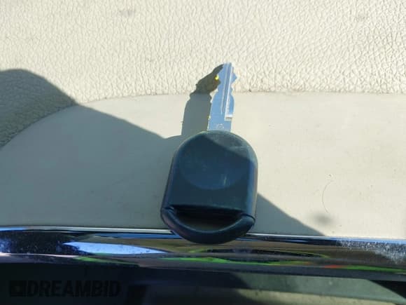 ✅ 2006 Ford Explorer Eddie Bauer • VIN: 1FMEU64E56UA48934 • Lot: 41807718. Listed on IAAI with 114,928 mi. Free auction sales archive from the USA and detailed vehicle history report at DreamBid. Image 11.