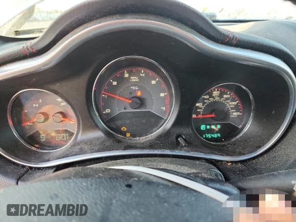 ✅ 2014 Dodge Avenger R/T • VIN: 1C3CDZBG7EN214403 • Лот: 84228555. Опубликован ранее на Copart с пробегом 175 489 миль. Бесплатный доступ к архиву аукционных продаж из США и подробный отчёт об истории автомобиля на DreamBid. Изображение 9.