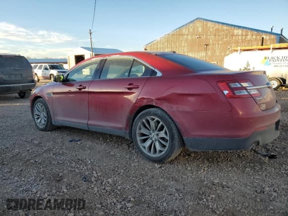 ✅ 2015 Ford Taurus Limited • VIN: 1FAHP2F87FG110802 • Lot: 85697504. Wystawiony na Copart z przebiegiem 114 053 mil. Bezpłatny archiwum sprzedaży aukcyjnych z USA i szczegółowy raport historii pojazdu na DreamBid. Zdjęcie 2.