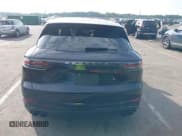 ✅ 2019 Porsche Cayenne Turbo • VIN: WP1AF2AY4KDA80500 • Lot: 42838973. Listed on IAAI with 36,221 mi. Free auction sales archive from the USA and detailed vehicle history report at DreamBid. Image 16.