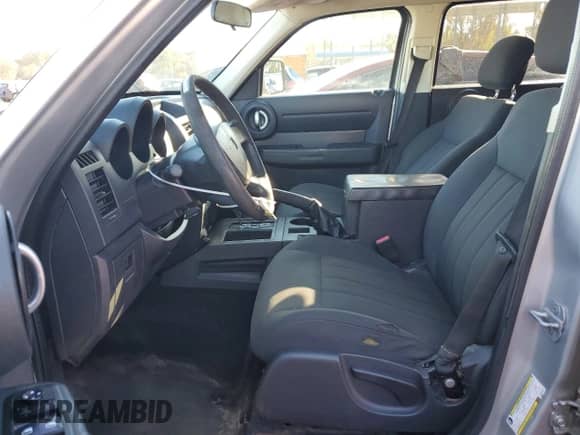 2011 Dodge Nitro Heat с VIN 1D4PT4GK0BW599621, выставлен на аукционе Copart как лот 76164534 с пробегом 213 234 миль миль и На запчасти • Non repairable. История ставок и продаж доступна на DreamBid. Изображение 7.