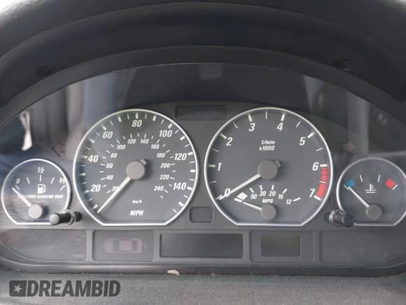 2001 BMW 3 Series 330Ci with VIN WBABS53411JU83635, listed as a IAAI auction lot 42453775 with Not provided miles and . Bid and sale history available at DreamBid. Image 7.